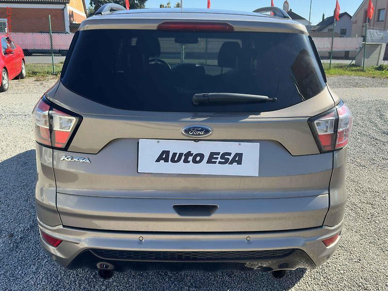 Ford Kuga (2019) 1.5EB, AC, park.čidla - fotka 5 z 22