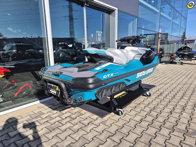 Sea Doo (2026) GTX LTD 3-up 325hp iDF Audio M - fotka 4 z 20