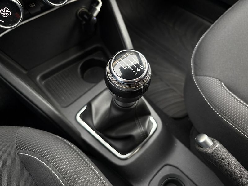 Dacia Duster 1.5 dCi 80 kW Prestige Tažné - fotka 19 z 20