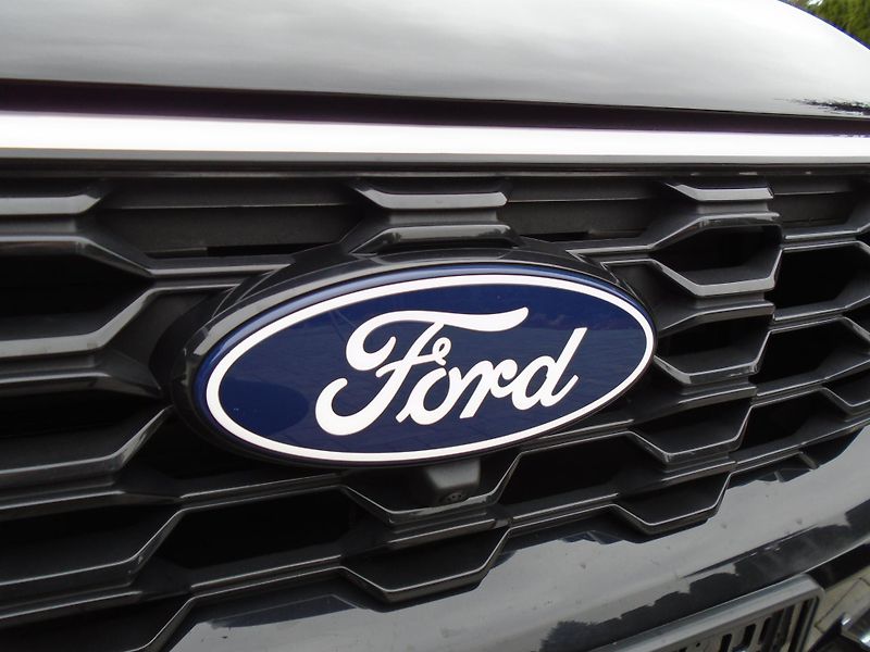 Ford Kuga 2.5 Plug-in-Hybrid ST-Line X  - fotka 9 z 44