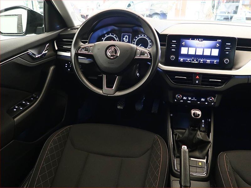 Škoda Scala (2020) Ambition 1.0 TSI, Tempomat - fotka 7 z 16