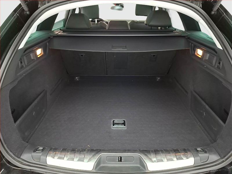 Peugeot 508 (2014) 2.2 HDi, Automat, Navi, Xenony - fotka 14 z 22