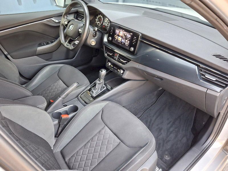 Škoda Kamiq (2021) Style DSG 1,0TSi 81kW - fotka 13 z 33