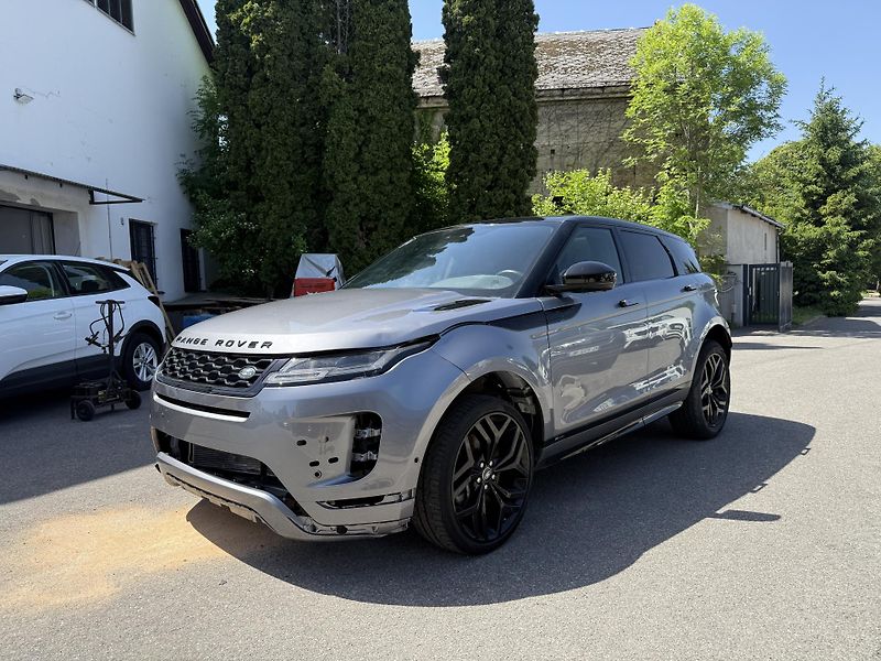 Land Rover Range Rover Evoque 2.0D R-Dynamic SE - fotka 3 z 23