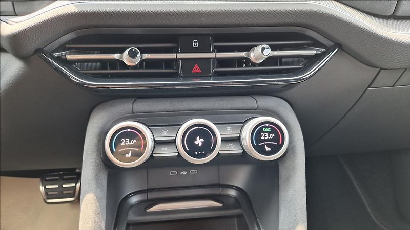 Škoda Kodiaq 2,0 TDi 142 Kw 4x4 Sportline - fotka 16 z 28