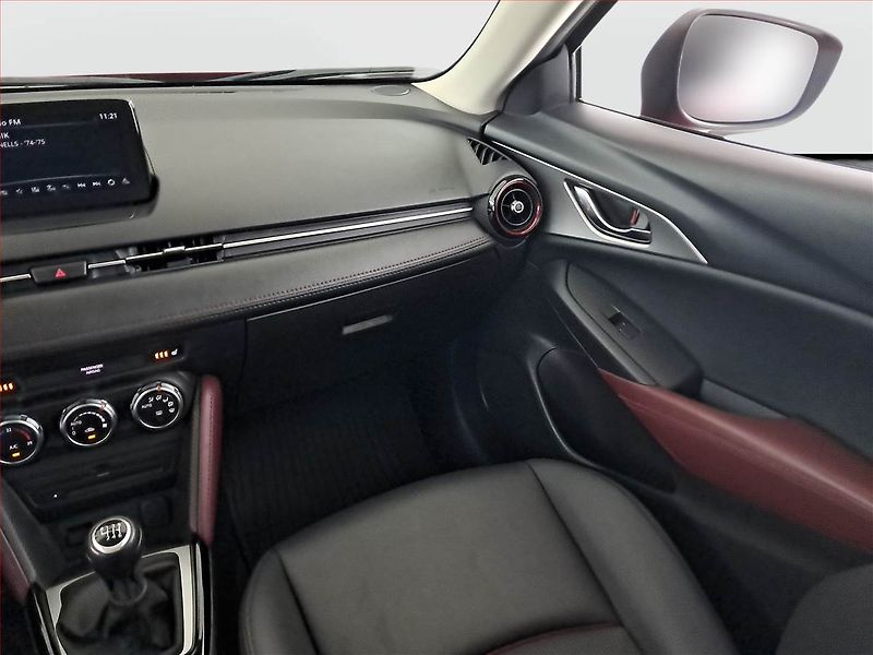 Mazda CX-3 (2018) Revolution TOP 2.0 Skyactiv-G - fotka 8 z 18