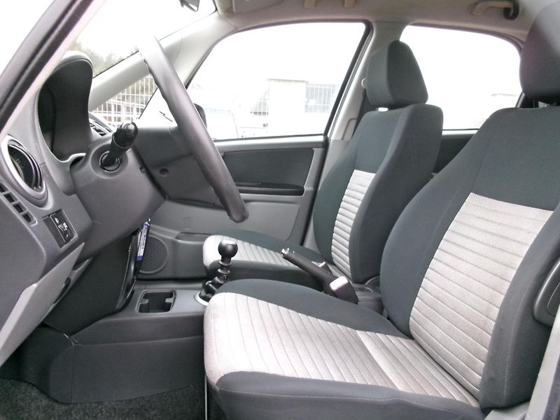 Suzuki SX4 (2009) 1.9DDiS 4x4 KLIMA výhřev TAŽNÉ - fotka 25 z 30