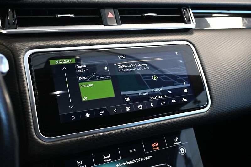 Land Rover Range Rover Velar (2019) 2.0 4x4 ACC Tažné 8AT D180 - fotka 20 z 37