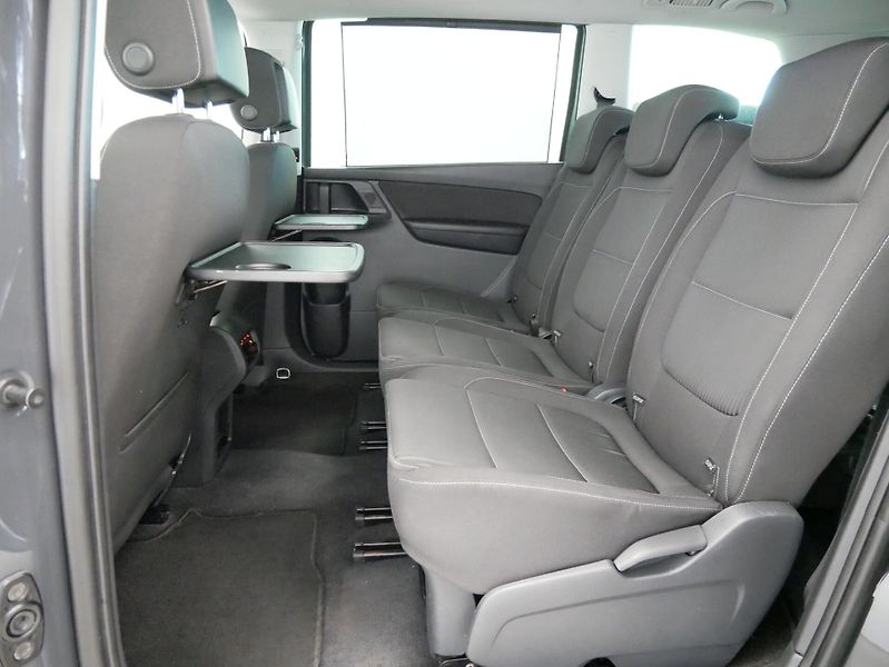 Seat Alhambra - fotka 28 z 30