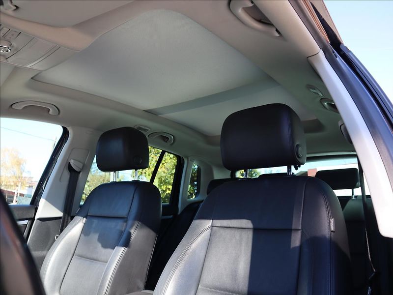 Volkswagen Tiguan 2,0   TDi Sport Pano Kamera Dy - fotka 28 z 36
