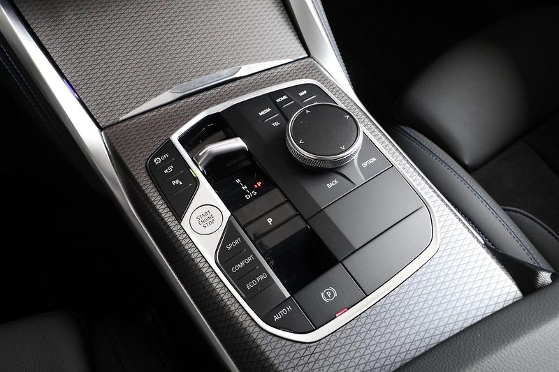 BMW Řada 4 M440i xDrive Gran Coupé - fotka 10 z 28