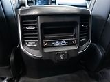 Dodge RAM (2025) 5.7 V8 Laramie 6 LIFT LPG - náhled 36