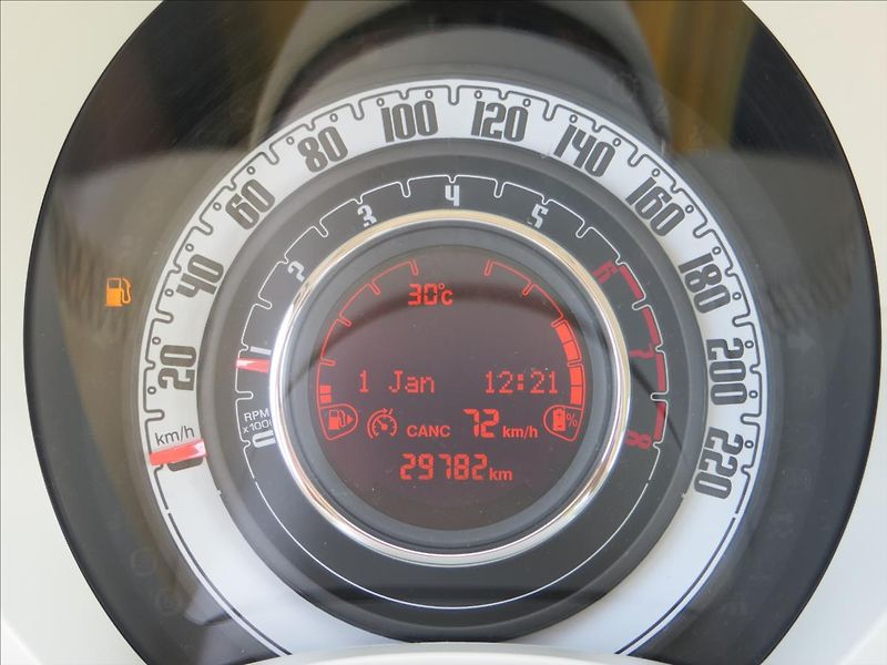 Fiat 500 1,0 Mild Hybrid Cult ČR - fotka 22 z 23