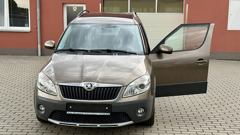 Škoda Roomster 1.2TSi*63kW*SCOUT*STYLE*PĚKNÝ* - fotka 17 z 20