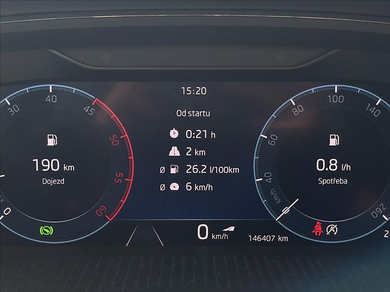 Škoda Octavia 2,0 TDI DSG Style Plus TAŽNÉ - fotka 10 z 22