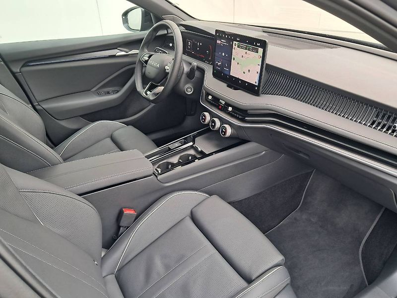 Škoda Superb (2026) IV Sportline 2.0 TDI / 142 kW - fotka 21 z 30