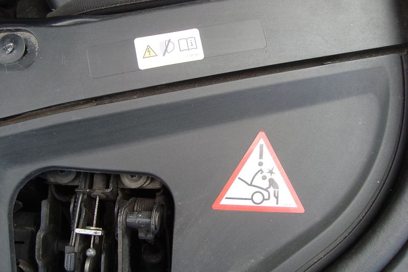 BMW Řada 5 (2013) 535d Xdrive,M-paket,S.kniha - fotka 20 z 73