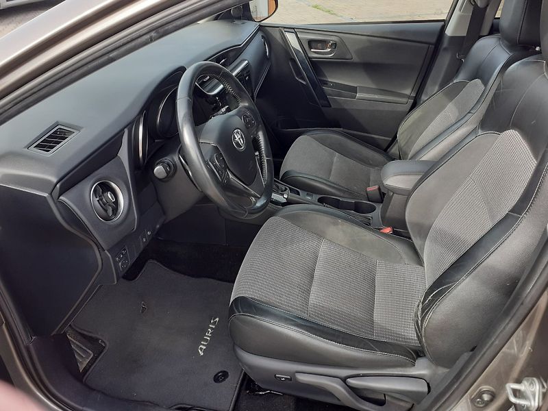 Toyota Auris (2018) 1.6 i Valvematic  AUTOMAT - fotka 22 z 42