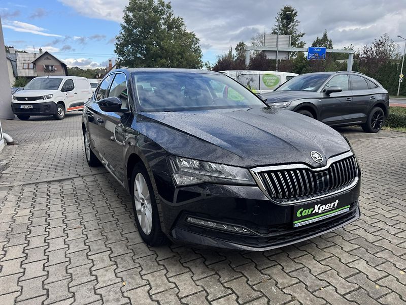 Škoda Superb Ambition - fotka 3 z 33