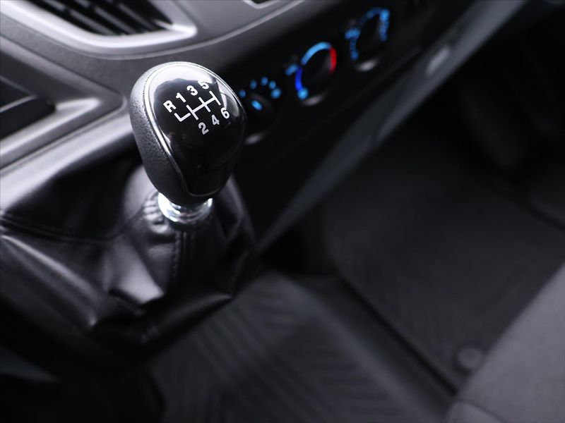 Ford Transit Custom L2 2,0 TDCI Navi 9-Míst DPH - fotka 25 z 33