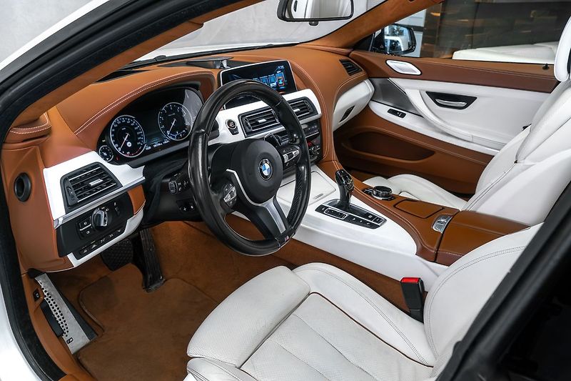 BMW Řada 6 i xD Gran Coupé Individuál - fotka 12 z 27