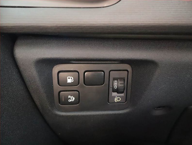 Citroën C4 Picasso (2006) 1.6 HDi, 7 míst, po STK, Klima - fotka 18 z 21