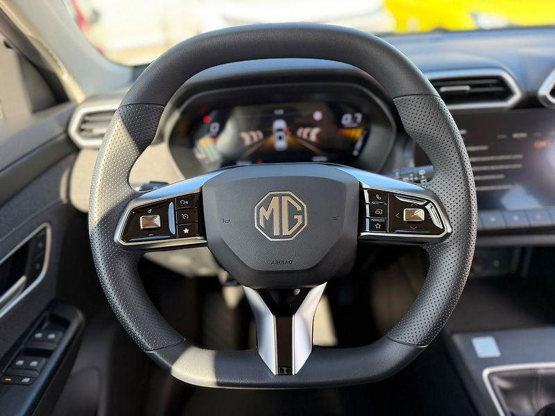 MG ZS 1.5 ESSENTIAL MAN5/odpočet DPH - fotka 20 z 28