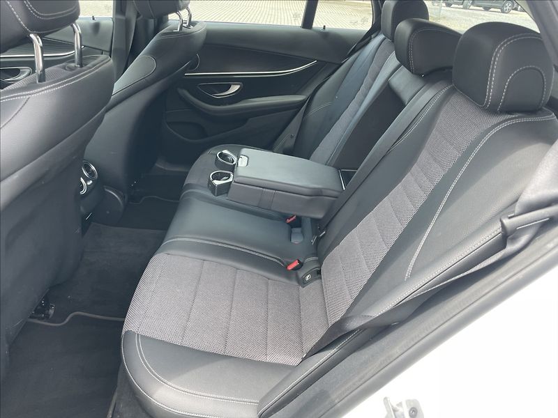Mercedes-Benz Třídy E 2,0 d 4MATIC All-Terrain LED H - fotka 8 z 38