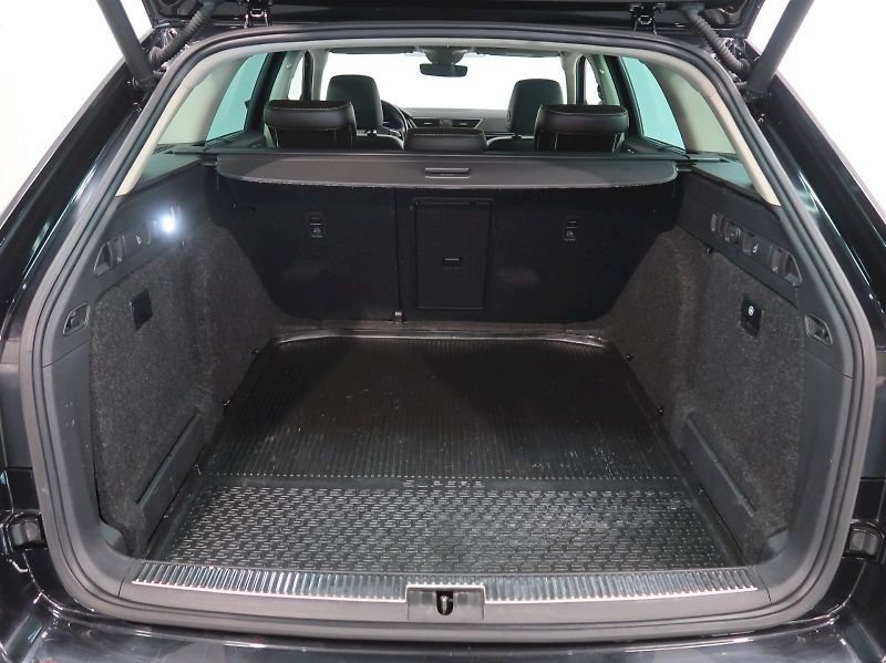 Škoda Superb (2020) LAURIN&KLEMENT 2.0TDI 140KW DS - fotka 46 z 48