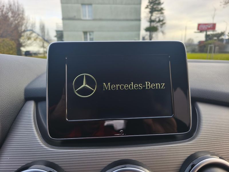Mercedes-Benz Třídy B (2017) -180d-AUTOMAT - fotka 18 z 21