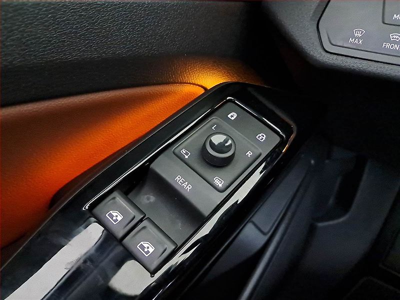 Volkswagen ID.4 (2020) 1st (82 kWh), SoH 92% - fotka 18 z 22