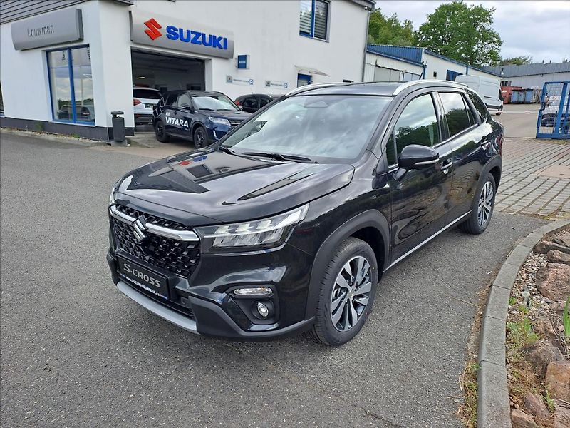Suzuki S-Cross (2026) 1,4 BoosterJet Elegance Pano - fotka 3 z 25