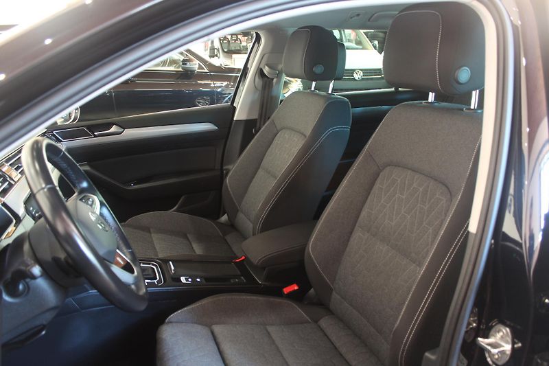 Volkswagen Passat (2023) 2.0TDI DSG Display Tažné  - fotka 19 z 34