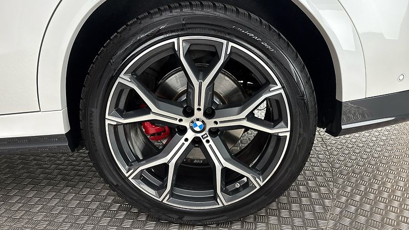 BMW X6 30d AUT xDrive M-paket - fotka 19 z 30