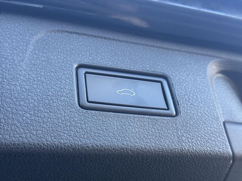 Volkswagen Passat (2020) 2.0TDi MAN Business RZV - fotka 22 z 50