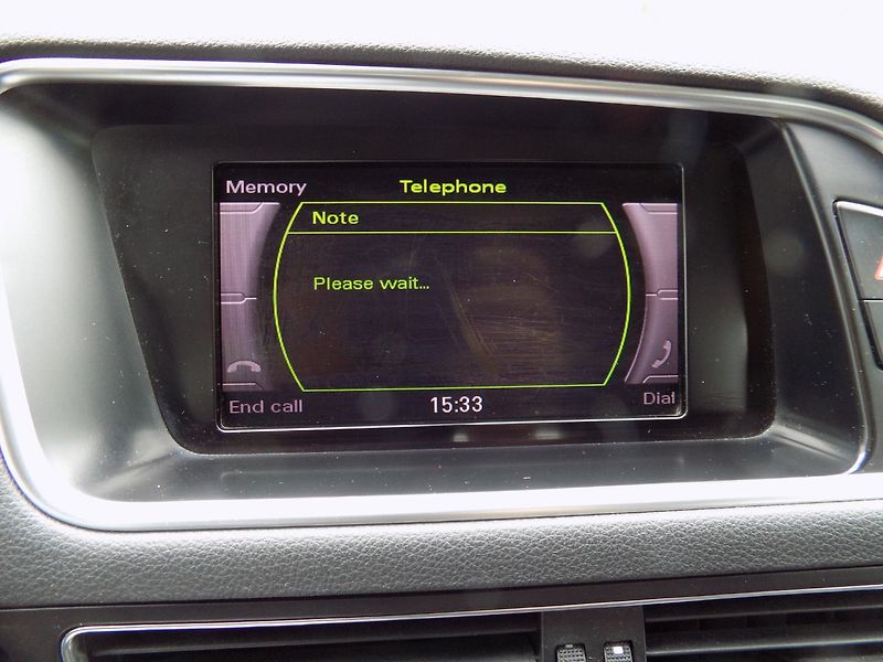 Audi Q5 (2010) 2.0TDI/4x4/Bi-xenon/LED/ - fotka 31 z 38