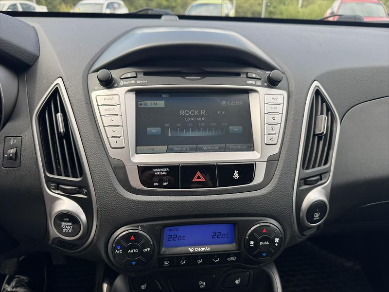 Hyundai ix35 2,0 CRDi, 4x4 - fotka 13 z 19