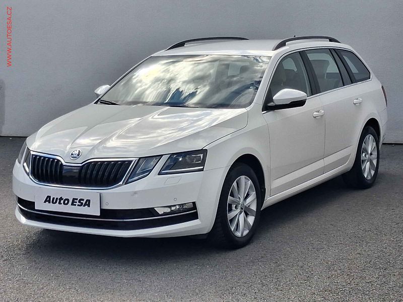 Škoda Octavia (2020) 2.0 TDi, ČR, Style, LED, navi - fotka 3 z 19