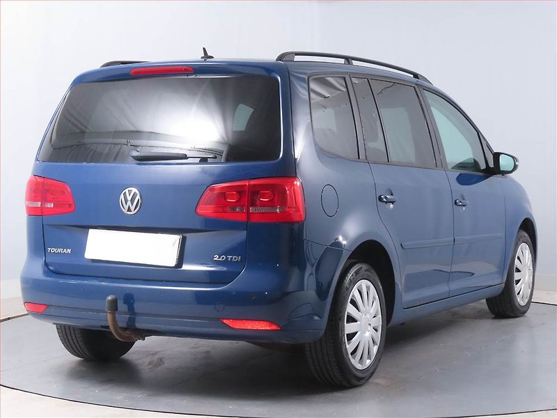 Volkswagen Touran (2011) 2.0 TDI, Automat, Tempomat - fotka 5 z 15