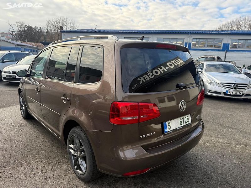 Volkswagen Touran 2.0 tdi, DSG - fotka 2 z 12