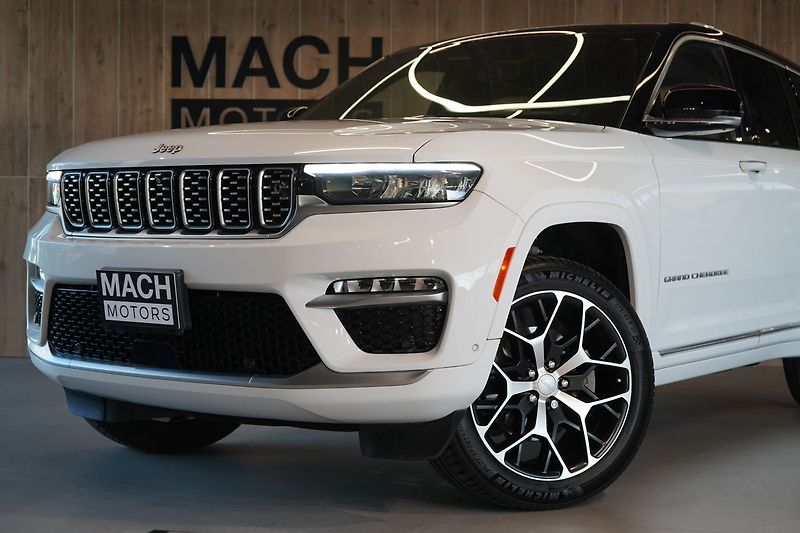 Jeep Grand Cherokee - fotka 2 z 55