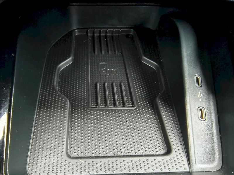 Škoda Kamiq (2024) TOP SELECT TSI 85/1.0 M6F - fotka 21 z 26