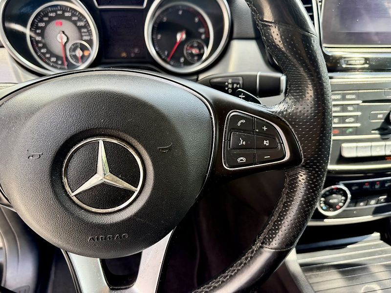 Mercedes-Benz GLE (2018) 250 d 4MATIC - fotka 29 z 46