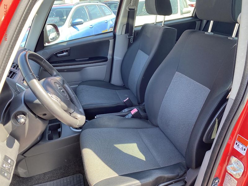 Suzuki SX4 (2007) 1.6i 4WD, ČR, Klima - fotka 9 z 12