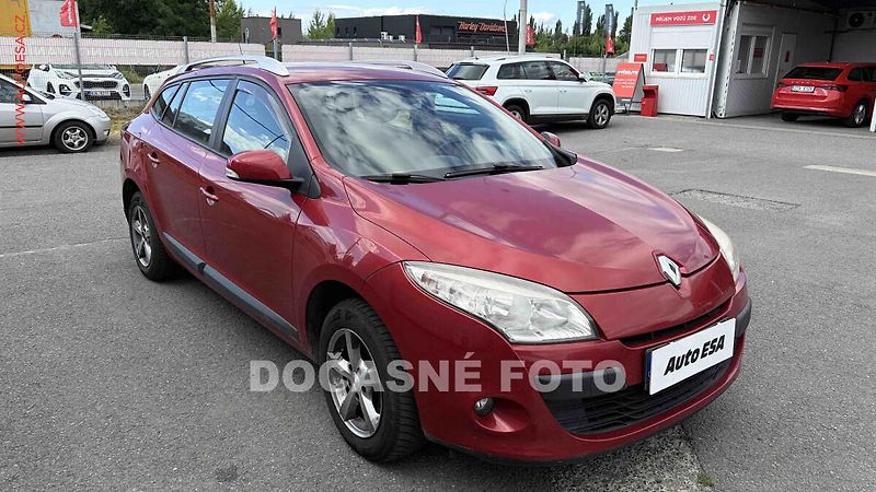 Renault Mégane (2010) 1.6i, ČR, autoAC, temp - fotka 1 z 3