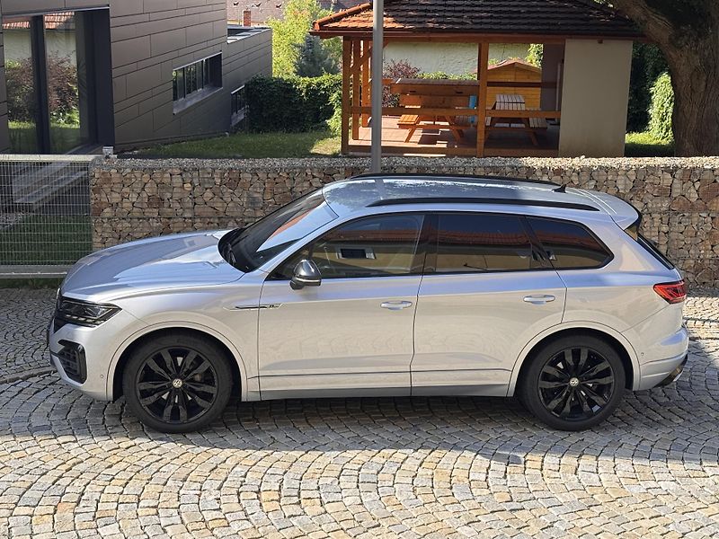 Volkswagen Touareg (2018) - fotka 8 z 17