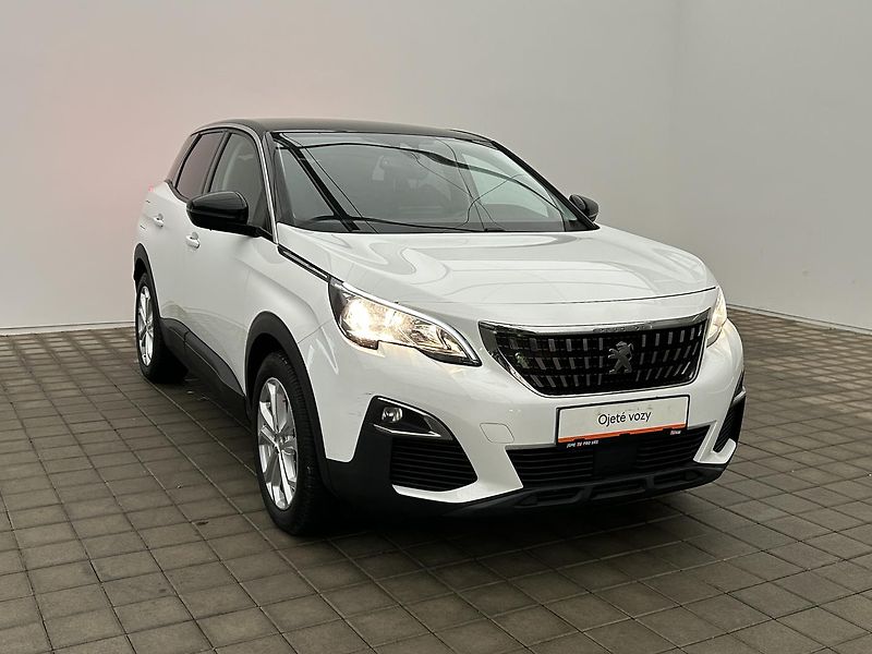 Peugeot 3008 1.2 T ACTIVE - fotka 3 z 26