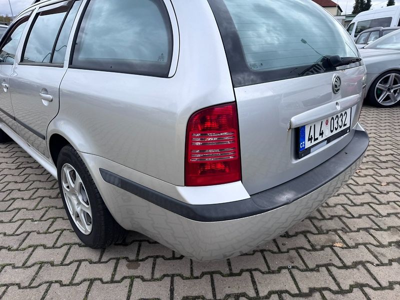 Škoda Octavia (2003) 1,6 MPI 75 KW KOLA 2. MAJ - fotka 12 z 44