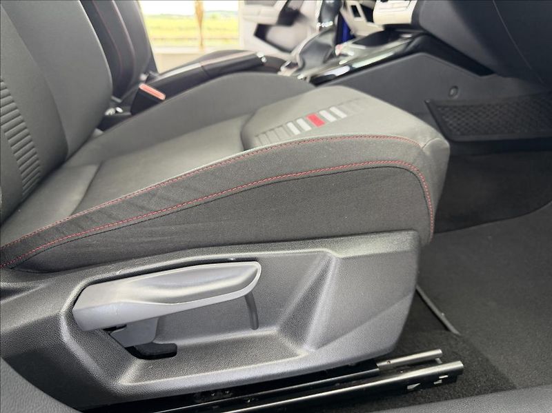 Seat Arona 1,0 i, FR Edition,tažné,temp. - fotka 25 z 34