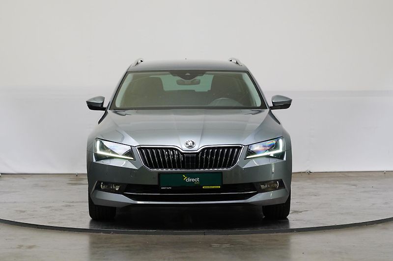 Škoda Superb - fotka 4 z 27